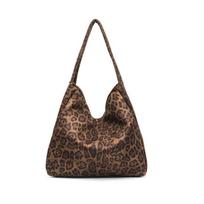 Tote Bag with Large Capacity, Suitable for Casual Commuting, Single-shoulder, Underarm Design leopardas/ruda