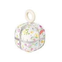 Flower Shaped Magnetic Cube Medicine Box Sealed Pill Dispenser 8 Compartment Pill Box  Travel smėlis