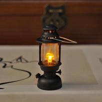 Mini Dollhouse Led Retro Glowing Pony Lantern Simulation Cande Light Night Light Dolls Miniature Oil Light Lamp Home Decor Toy