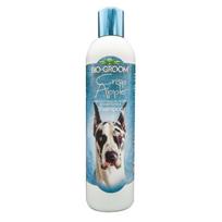 Bio - Groom Crisp Apple šampūnas - švelnus valomasis ir drėkinamasis šampūnas kailiui, kuris ramina odos sudirginimus, koncentratas 1:8