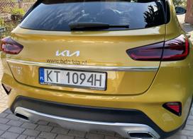 Kia Xceed - Chromuota juosta bagažinės dangčio gale