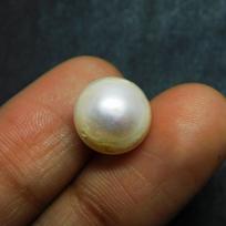Natūralus baltas perlas, laisvas brangakmenis 6,75 ct jūrinis Mabe, apvalaus pjūvio, papuošalų gamybai ir brangakmenių kolekcijoms 10.5 mm approx balta