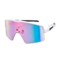 Made in Japan Sports Sunglasses Golf Mirror ULTRA LENS coating on the back Large lens Flat lens that minimizes visual discomfort CONTRAIM MAW Red