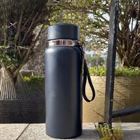 New 304 Stainless Steel Vacuum Flask Portable Sling Mountaineering Travel Office Business Gift Car Cups. 750ml