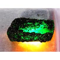 Emerald Green 83.55 Carat Natural Dyed Raw Uncut Rough Loose Gemstone CERTIFIED 38 mm approx žalia