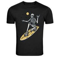 Skeleton Surfing Ocean Sunset Beach Graphic T-Shirt S įvairiaspalvis