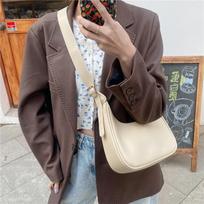 Luxury Design Dumplings PU Leather Crossbody Bags For Women Summer Fashi Shoulder Purse and Handbags Female Travel Hobo Bags 24x7.5x13cm smėlis