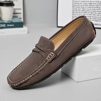 2025 m. Madingi Pavasariniai Suede Vyriški Patogūs Pupelių Bateliai Korėjietiška Versija Madingi Universalūs Vienu Kojos Pirštu Minkštas Padėklas Neslystantys Loafers 38 ruda