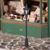 10Pcs Railway Bonsai Micro Landscape Decor For Rail And Building Layout Model Railway Lamppost Led Park Lanterns Lamps A2