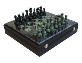 Išskirtinis rankų darbo šachmatų komplektas iš juodo ir žalio marmuro, su lenta ir odine dėtuve (Copy)