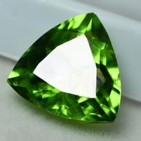 Trillion Cut Natural Rare Green Peridot 9.00 Carat Loose Gemstone CERTIFIED 12.10 mm approx žalia