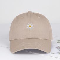 Cute Daisy Embroidered SoftPeak Baseball Cap Adjustable Everyday GirlyStyle Hat Perfect for Camping Vacations and Travel