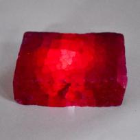 400.76 Ct Natural Red Ruby CERTIFIED Loose Gemstone Earth Mined Uncut Rough 52.65 mm approx raudona