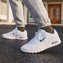 Nike Air Max BIA Baltas Juodas Pilkas 42