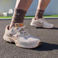 Nike V5 RNR Sail Pale Ivory Light British Tan 39