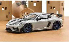 Porsche Cayman GT4 RS Weissach Pack, 2023 - 1:18 Norev
