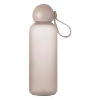 Smėlio spalvos iš perdirbto plastiko butelis Kelioninis buteliukas 650 ml Tom – Sagaform