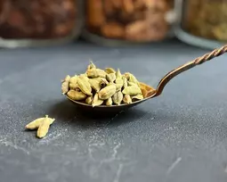 Ekologiškos kardamono ankštys - 200 g