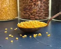Ekologiškos šlifuotos spindulinės pupuolės (mung) skaldytos RAW - 500g