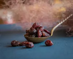 Ekologiškos džiovintos spanguolės (mirkytos obuolių sultyse) - 500g