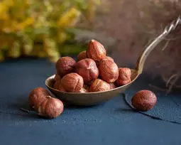 Ekologiški lazdynų riešutai - 1kg