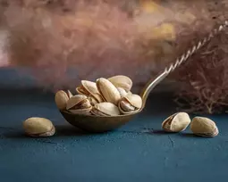 Ekologiški pistacijų riešutai (skrudinti, sūdyti) - 100 g