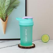 1pc Protein Powder Shaker Bottle 300ml Portable Mixing Cup  Leak Proof Water Bottle for Gym Outdoor Fitness Training Sport 300ml žalia