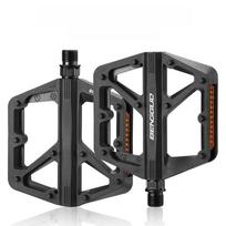 Bicycle Pedal For Mountain And Road Use With Durable Nylon And Steel Components juoda