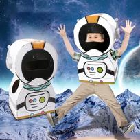 Astronautas su kartoninės dėžės modeliu Vaikų kostiumų rinkinys Vaikų kūrybiška fotografija Astronaut