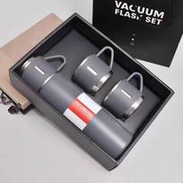 500 ml nerūdijančio plieno vakuuminės kolbos dovanų rinkinys biuro verslo stiliaus termoso butelis lauko karšto vandens termoizoliacinis poros puodelis 401-500ml šviesiai pilka spalva