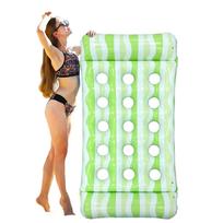 Single Person Inflatable Air Mattress Water Float Thickened PVC Wave Pattern Pool Lounger Beach Bed with Hole Design One Size žalia