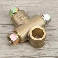 3 Way T-Shape Brake Line Tee Union Fittings With 3 Male Nuts Short Union M10 Fit For 3/16 In Pipe 10mm Car Wear Parts as photo