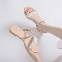 Pearl women's sandals women's summer flat bottom 2025 new lady Roman niche gentle fairy versatile soft bottom sandals 35