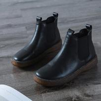Batai Moterims Nauji Retro Minkštu Padu Karvės Odos Moteriški Batai Didelio Dydžio Aulinukai Moteriški Batai Aulinukai Moterims Moteriški Batai 35 juoda
