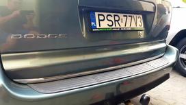 Dodge Grand Caravan - Chromuota juosta ant bagažinės dangčio