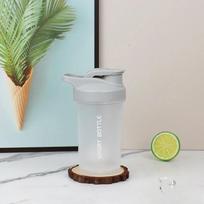 300ml Portable Outdoor Protein Powder Shaker Bottle Leak Proof Water Bottle for Gym Fitness Training Sport Mixing Cup with Scale pilka