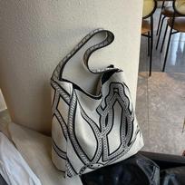 Retro Casual Tote Bag Fashiable Design Canvas Bag New Style Printed Shoulder Bag Large Capacity Ctrasting Handbags For Women 33x13x34cm