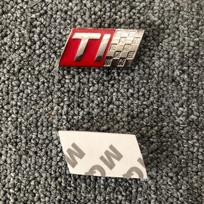 Metalo Ti logotipas Automobilio lipdukas Ženklelis Kėbulo apdailos emblema Automobilio išorė Skirta Alfa Romeo 159 147 156 giulietta 147 159 mito Stelvio
