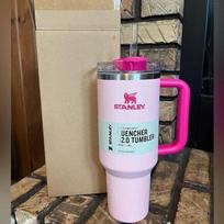 Pink 40oz stainless steel insulated mug– 1200 ml, keeps drinks cold or hot, comfortable handle, lid with straw opening