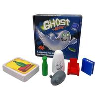 Ghost Blitz stalo žaidimas su mediniais žaidimo elementais ir iliustruotomis kortelėmis greitam reagavimui ir atpažinimui