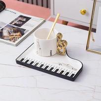 200 ml Kūrybingi pianino formos kavos puodeliai su lėkštute, keraminis puodelis su muzikos rankenėle ir šaukšteliu, popietės arbatos indai, pusryčių pieno puodelis 200ml balta