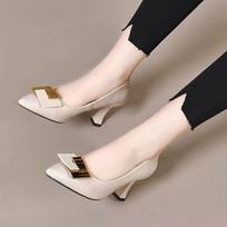 Spring 2025 new niche design French high heels women's thin heels apricot metal buckle light mouth single shoes women 34