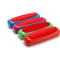 1PCS Random color Sticky Picker Fluff Cleaner Carpet Dust Brush Crumb Sweeper Plastic Sweeper