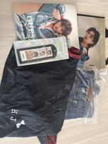 Selling the complete Hyunjin Guess set.