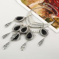 Art Deco Inspired Drop Necklace With Silver And Black Finish For Daily Wear sidabras