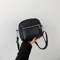 Fashion shoulder messenger bag women's 2025 spring new versatile ins mobile phone bag women's bag juoda