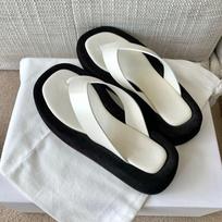 Sheepskin version niche design leather thick-soled flip-flops women's summer wear beach ladies cool slippers half slippers 35
