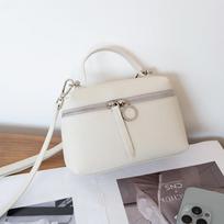 2026 New Genuine Leather Women bowling Tote Bag Soft Cowhide Leather Commute Shoulder Crossbody Bag Luxury Designer Handbags 17x8x12cm smėlis