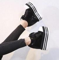 Fashion 2025 New Woman Spring Wedge Boots PU Leather Harajuku Shoes Colorful Bling Winter Ankle Boots 14CM High-Heeled Platform Sneakers 34 juoda
