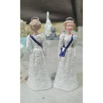 Elegantiška Karalienės Elžbietos II Dervos Lėlė Animacinis Kūrinys Dekoratyviam Memorialiniam Papuošalui 15cm/5.91in balta